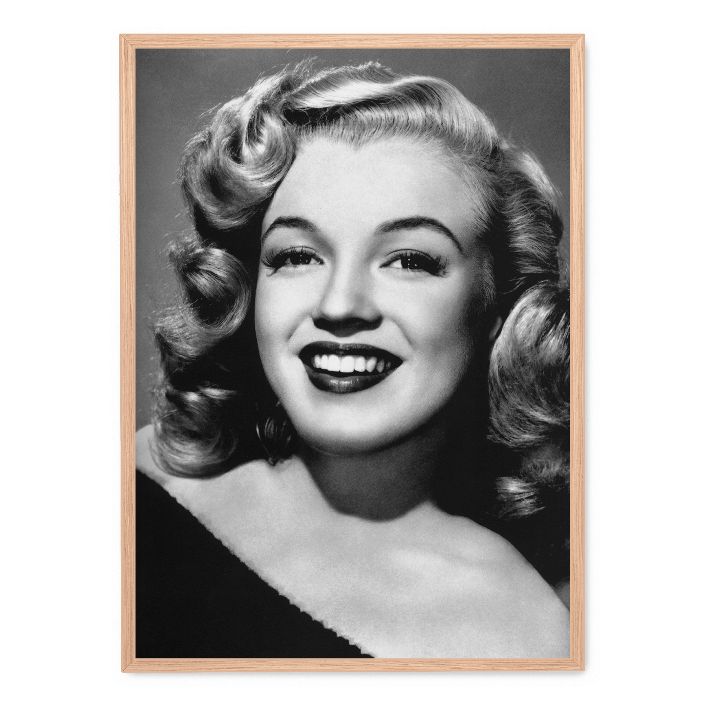 Marilyn Monroe Poster | Iconic Smile | Classic Hollywood Art | Wall Decor | Vintage Glamour | Living Room Decor | Bedroom Decoration | Artistic Gift Idea