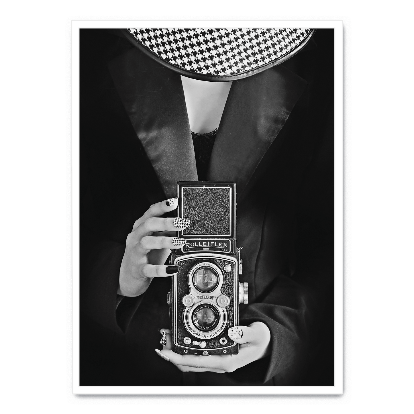 Vintage Style | Woman With Camera | Art Print Poster | Home Decor | Photography Lovers | Wall Art | Retro Portrait
