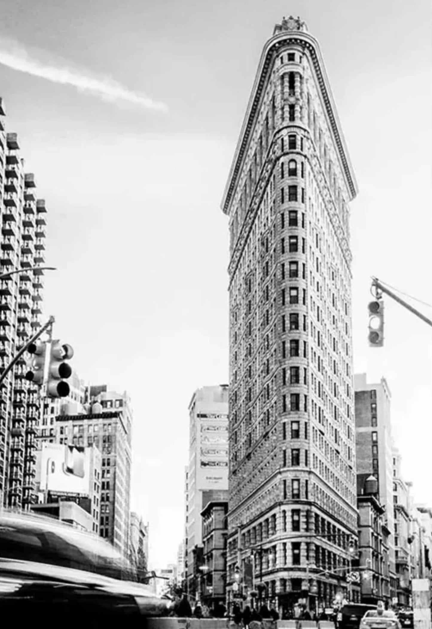 FLATIRON BUILDING ELEGANCE
