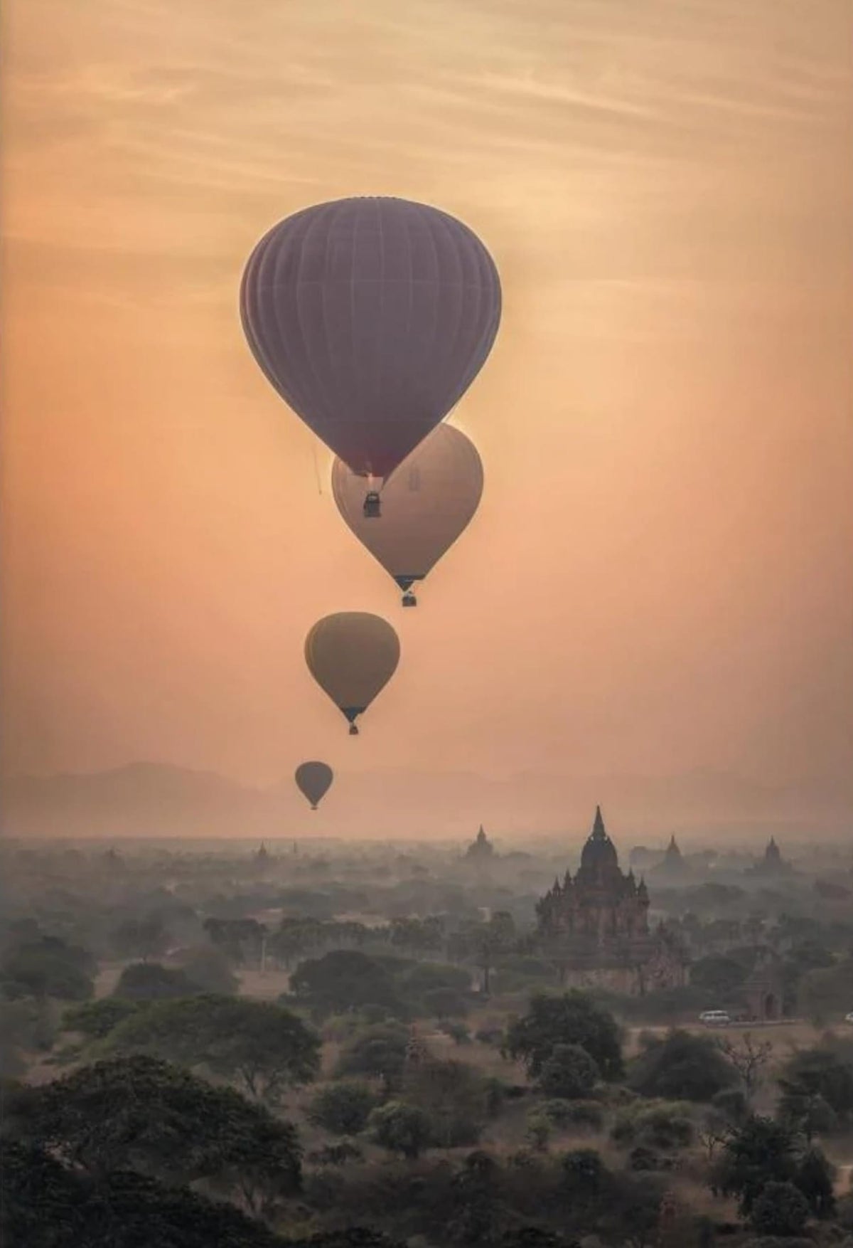 HOT AIR BALLOONS