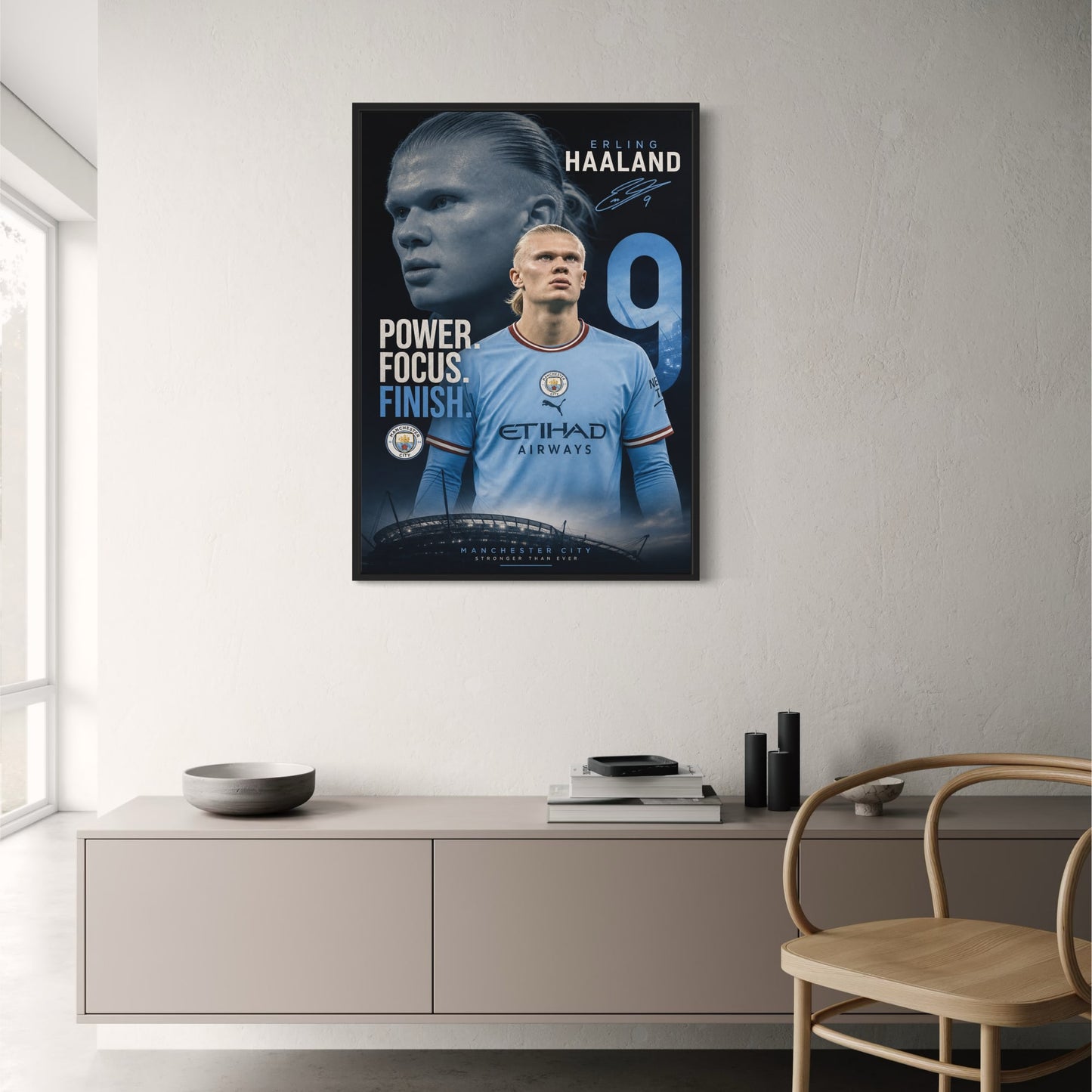 ERLING IN BLUE