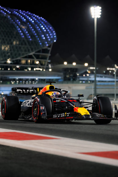MAX AT NIGHT