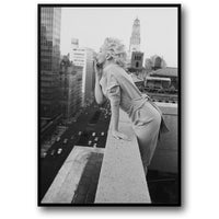 MARILYN IN SMOKE