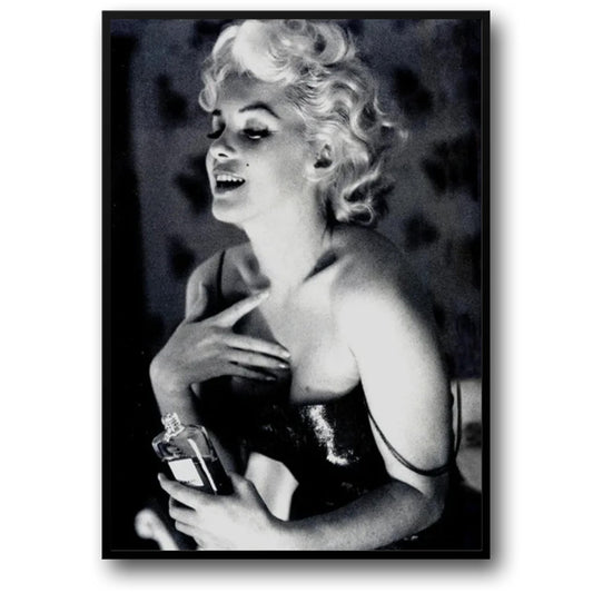 Marilyn Monroe | Candid Charm